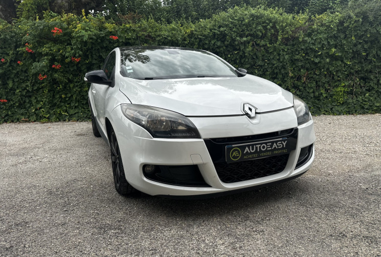Renault Megane 3 Coupé 1.9 dCi 130ch FAP Monaco GP eco² Euro5