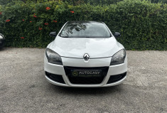 Renault Megane 3 Coupé 1.9 dCi 130ch FAP Monaco GP eco² Euro5