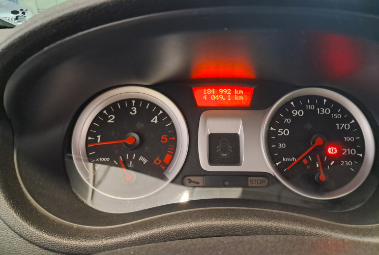 Renault Clio  III Sté 1.5 dCi 75  Générique 2 places - distribution neuve - 