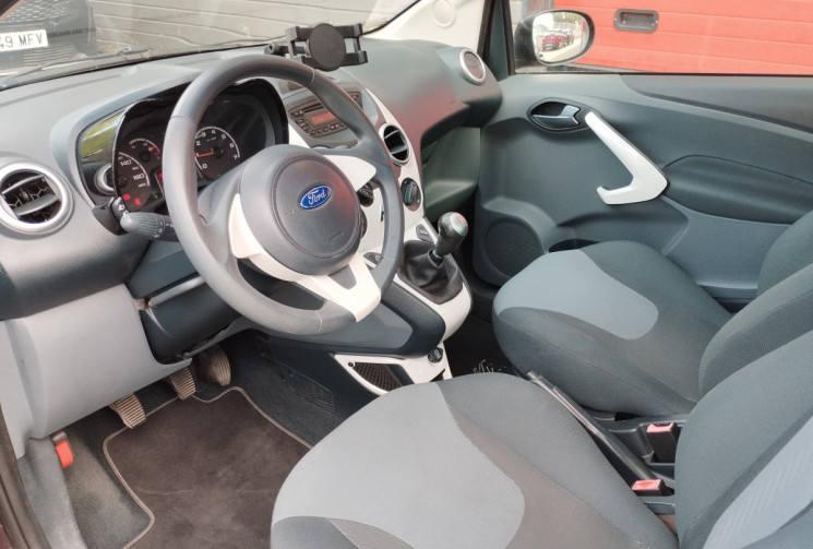 Ford Ka 1.2 i 69 cv Titanium BVM5