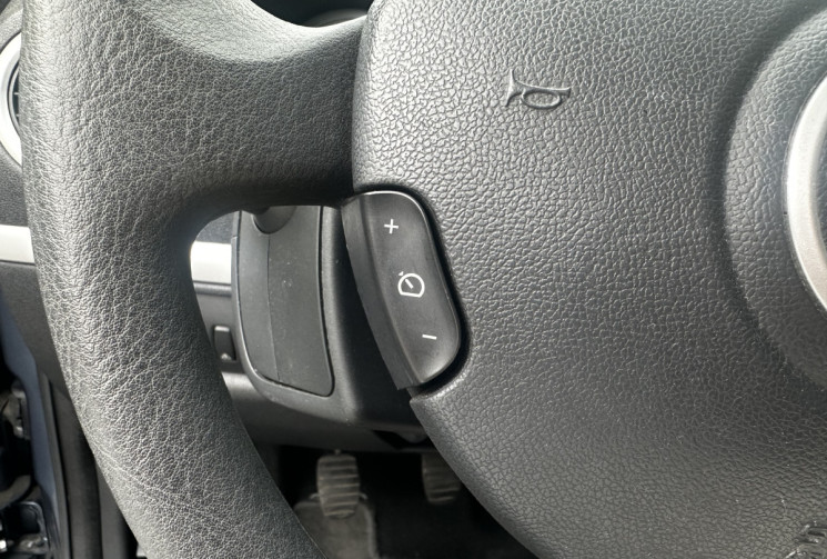 Renault Clio III 1.5 Dci 75ch Expression 1ère main / Climatisation