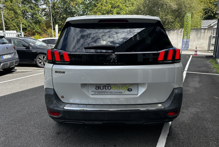 Peugeot 5008 1.6 BlueHDi 120ch Allure Full option Kit distri récent