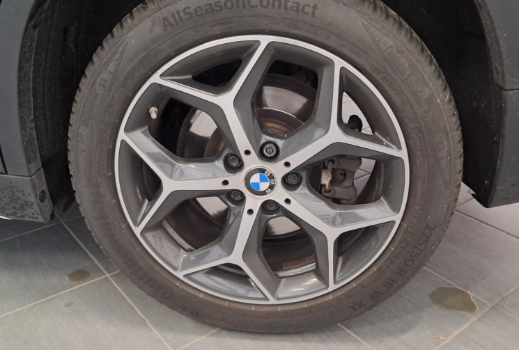 BMW X1 F48 sDrive 20i 192 XLine DKG7 - TOUTES OPTIONS - ATTELAGE AMOVIBLE - SUIVI ENTRETIEN BMW -