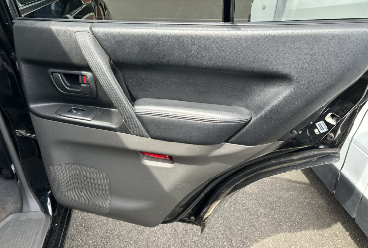 Mitsubishi Pajero Long 3.2 Did Exceed BM 160 cv 7 Places