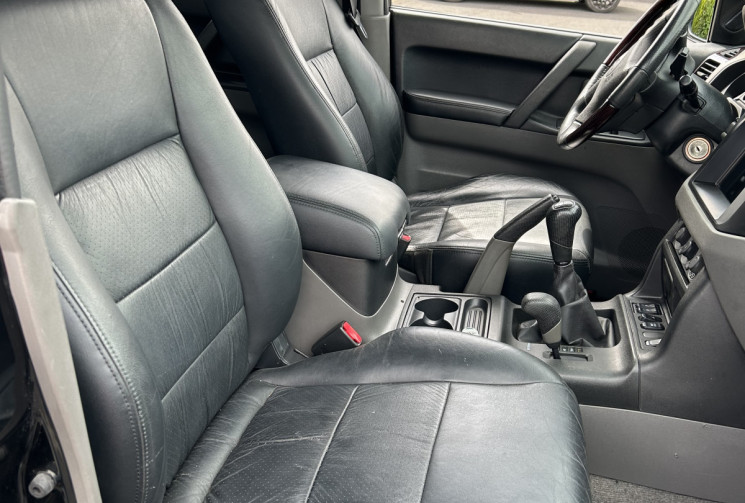 Mitsubishi Pajero Long 3.2 Did Exceed BM 160 cv 7 Places