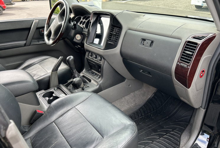 Mitsubishi Pajero Long 3.2 Did Exceed BM 160 cv 7 Places
