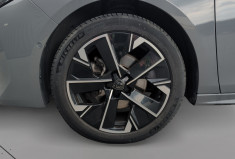 Peugeot 508 1.5 hdi 130 cv eat8  GT / focal / 360° / pack drive / 1° main / fr / suivi peugeot