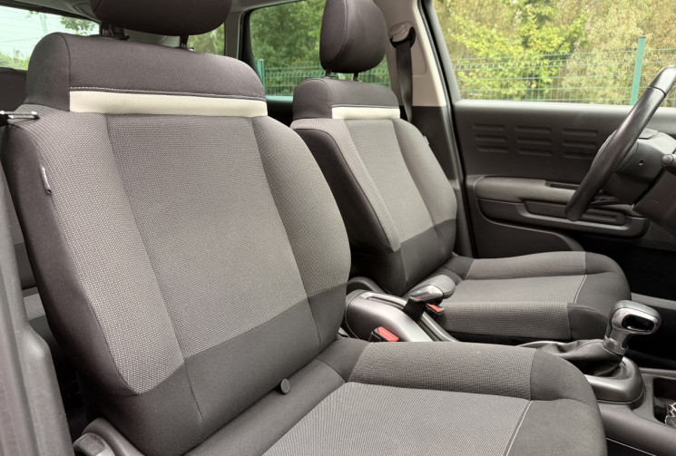 Citroën C3 Aircross 1.2 THP 110 SHINE EAT6 * TOIT OUVRANT * TETE HAUTE * DISTRI OK * GARANTIE 6 MOIS