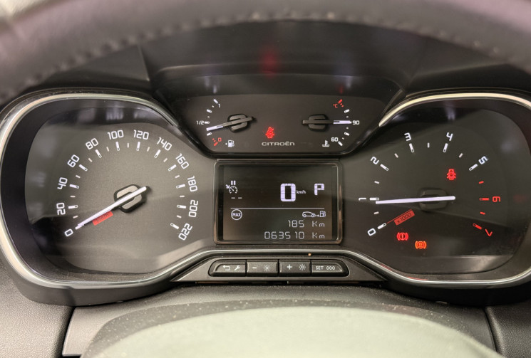Citroën C3 Aircross 1.2 THP 110 SHINE EAT6 * TOIT OUVRANT * TETE HAUTE * DISTRI OK * GARANTIE 6 MOIS