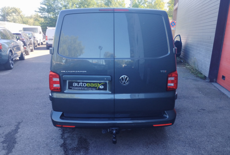 Volkswagen Transporter FG 2.8T L1H1 2.0 TDi 150 Business Line DSG7 / Attelage / 5 places