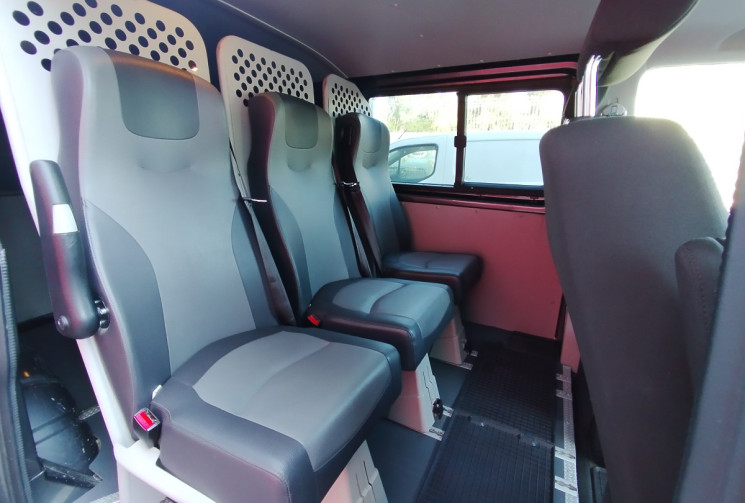 Volkswagen Transporter FG 2.8T L1H1 2.0 TDi 150 Business Line DSG7 / Attelage / 5 places