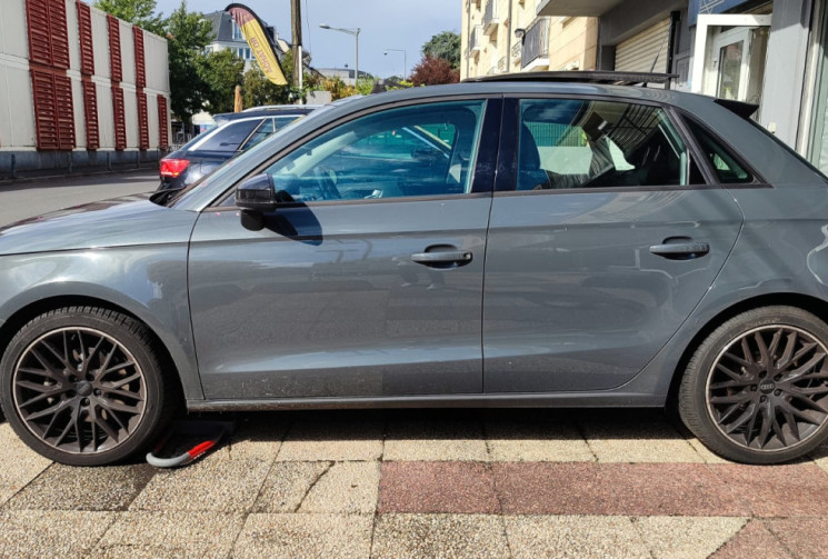 Audi A1 SPORTBACK I Phase 2 // 1.4 TSI S-Tronic  125 cv  // SUIVI AUDI