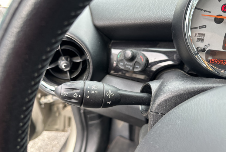 Mini Mini 2 (R56) One 1.4 i 75 CV