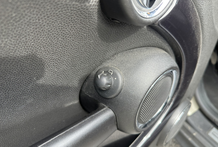 Mini Mini 2 (R56) One 1.4 i 75 CV