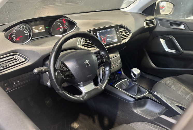 Peugeot 308 SW 120cv - TOIT PANO / 