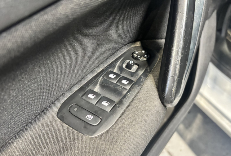 Peugeot 308 SW 120cv - TOIT PANO / 