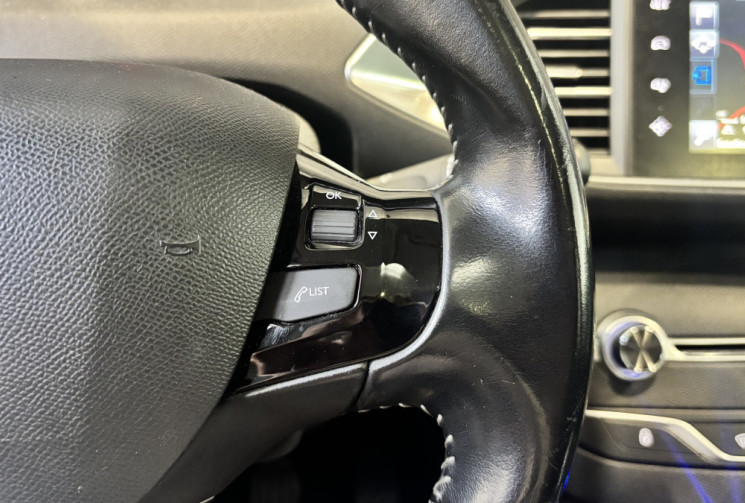 Peugeot 308 SW 120cv - TOIT PANO / 