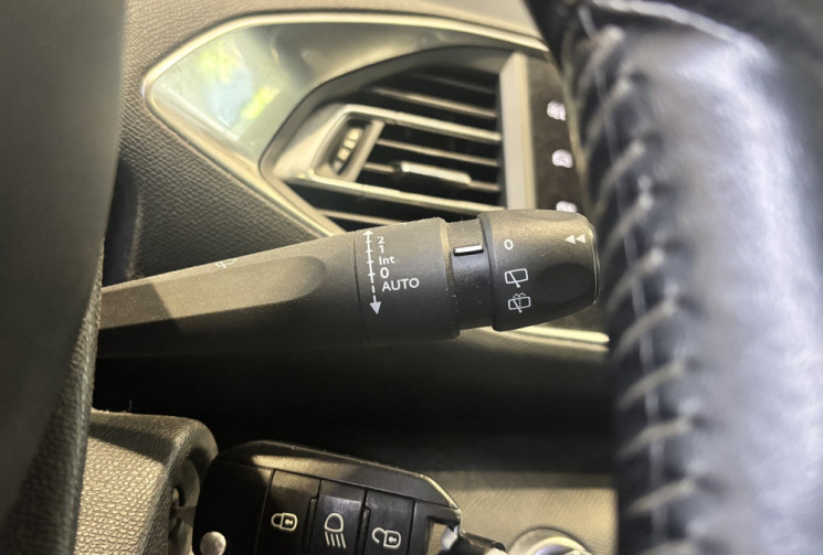 Peugeot 308 SW 120cv - TOIT PANO / 