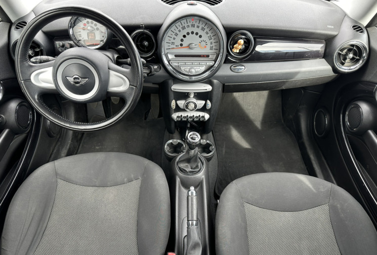 Mini Mini 2 (R56) One 1.4 i 75 CV