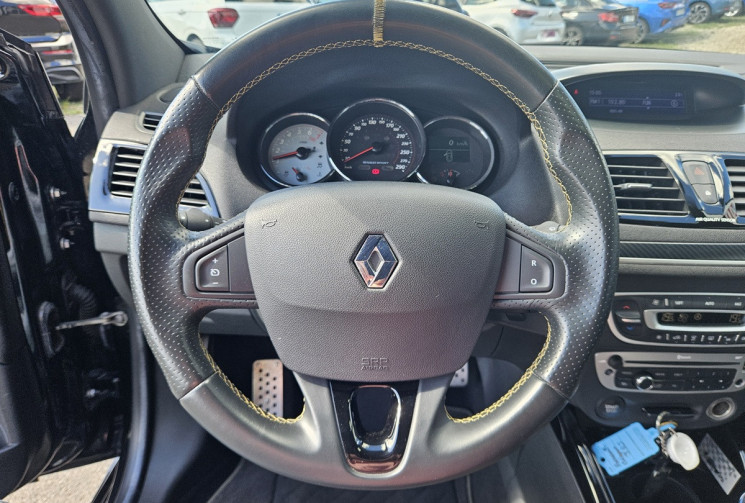 Renault Megane III RS 2.0 TURBO 265 RED BULL RB7