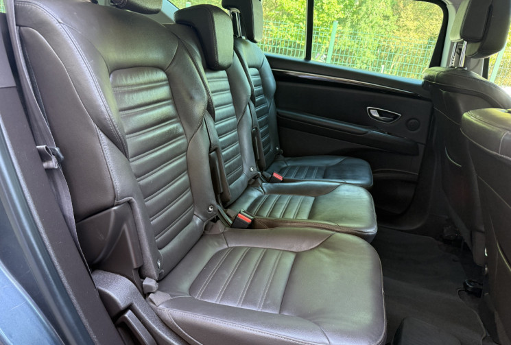 Renault Espace V 1.6 dCi 160 INTENS EDC6 7 PLACES * TOIT PANO * ENTRETIEN ET CT A JOUR * GARANTIE