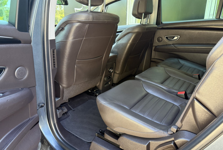 Renault Espace V 1.6 dCi 160 INTENS EDC6 7 PLACES * TOIT PANO * ENTRETIEN ET CT A JOUR * GARANTIE