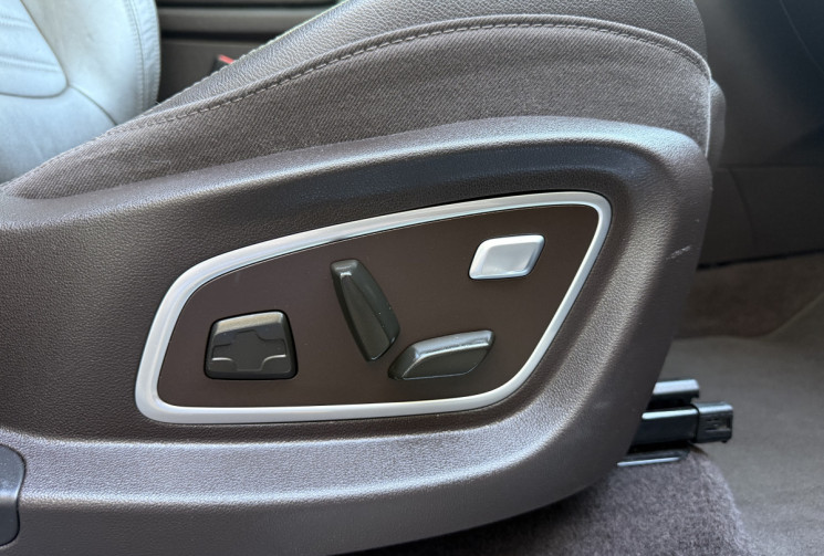 Renault Espace V 1.6 dCi 160 INTENS EDC6 7 PLACES * TOIT PANO * ENTRETIEN ET CT A JOUR * GARANTIE