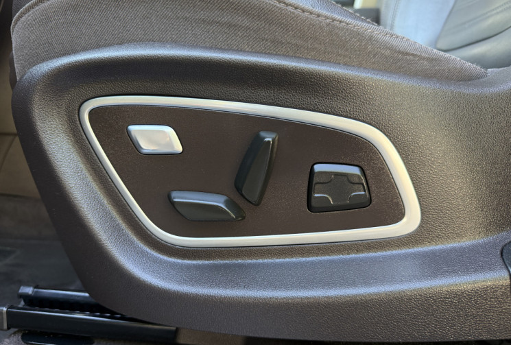 Renault Espace V 1.6 dCi 160 INTENS EDC6 7 PLACES * TOIT PANO * ENTRETIEN ET CT A JOUR * GARANTIE