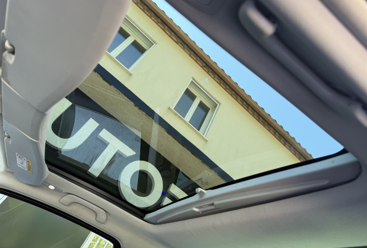 Renault Espace V 1.6 dCi 160 INTENS EDC6 7 PLACES * TOIT PANO * ENTRETIEN ET CT A JOUR * GARANTIE