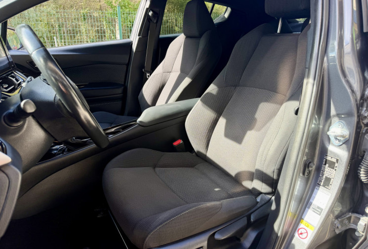 Toyota C-HR 1.8 VVT-i 122 HSD DESIGN CVT * 1ERE MAIN * ENTRETIEN ET CT A JOUR * GARANTIE 6 MOIS