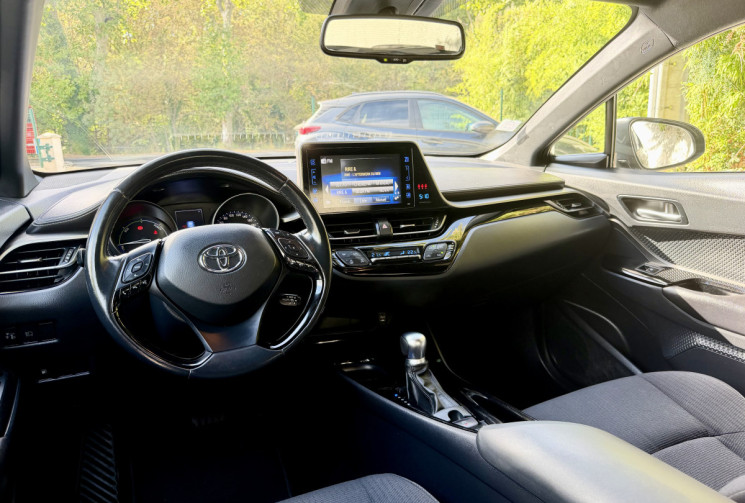 Toyota C-HR 1.8 VVT-i 122 HSD DESIGN CVT * 1ERE MAIN * ENTRETIEN ET CT A JOUR * GARANTIE 6 MOIS