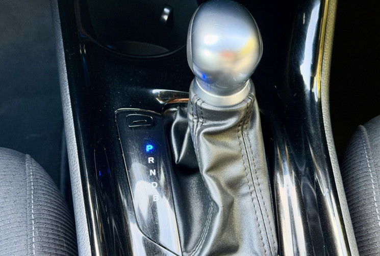 Toyota C-HR 1.8 VVT-i 122 HSD DESIGN CVT * 1ERE MAIN * ENTRETIEN ET CT A JOUR * GARANTIE 6 MOIS