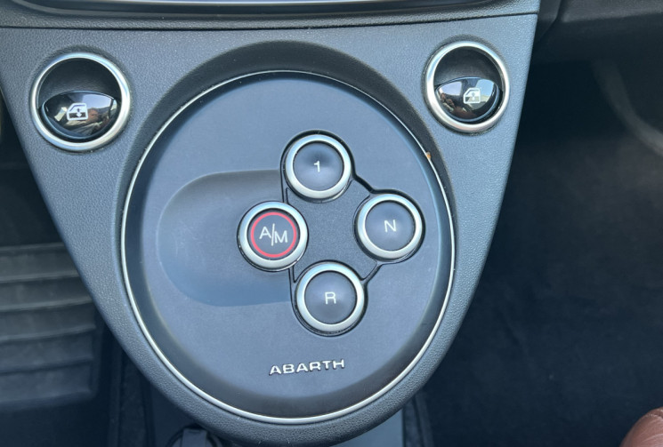 Abarth 500 595 TURISMO 165cv * Bi-ton * Entretien Complet * Très bon Etat