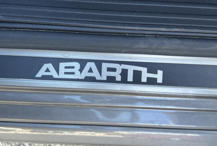 Abarth 500 595 TURISMO 165cv * Bi-ton * Entretien Complet * Très bon Etat
