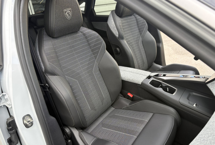 Peugeot 3008 hybrid 145 MHEV GT