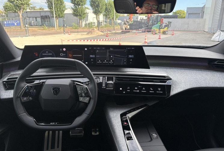 Peugeot 3008 hybrid 145 MHEV GT