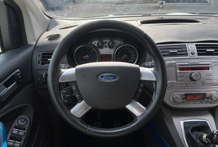 Ford Kuga 2.0 TDCI 136 TITANIUM