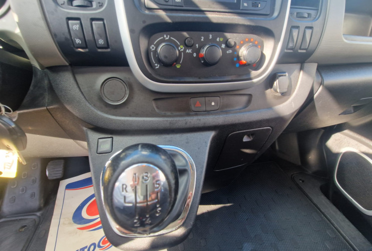 Renault Trafic III L1H11.6 DCI 125 / CT VIERGE / 13 325€ HT / GARANTIE 12 MOIS