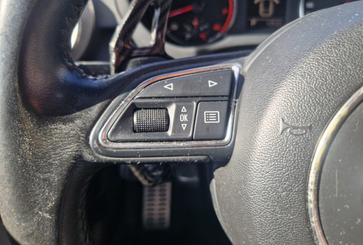 Audi A1  1.4 TFSI 122 /BOITE AUTO / S LINE / TRÉS BON ÉTAT / GARANTIE 12 MOIS