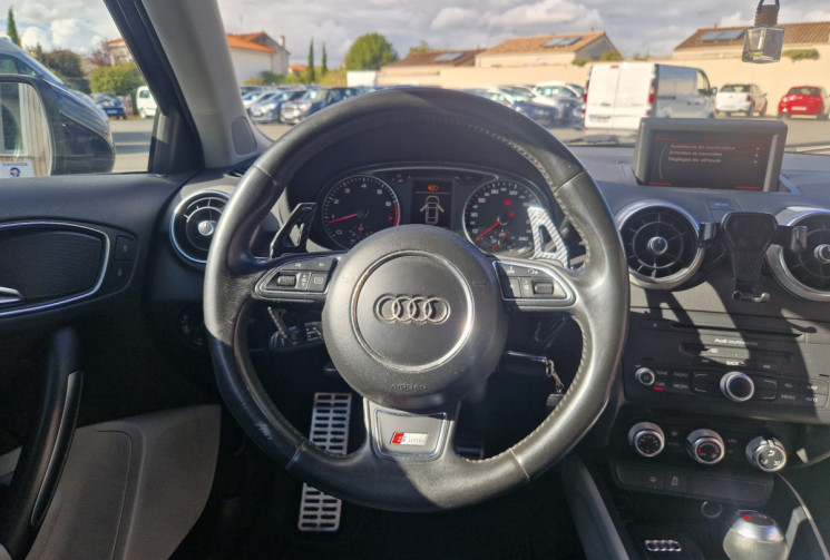 Audi A1  1.4 TFSI 122 /BOITE AUTO / S LINE / TRÉS BON ÉTAT / GARANTIE 12 MOIS