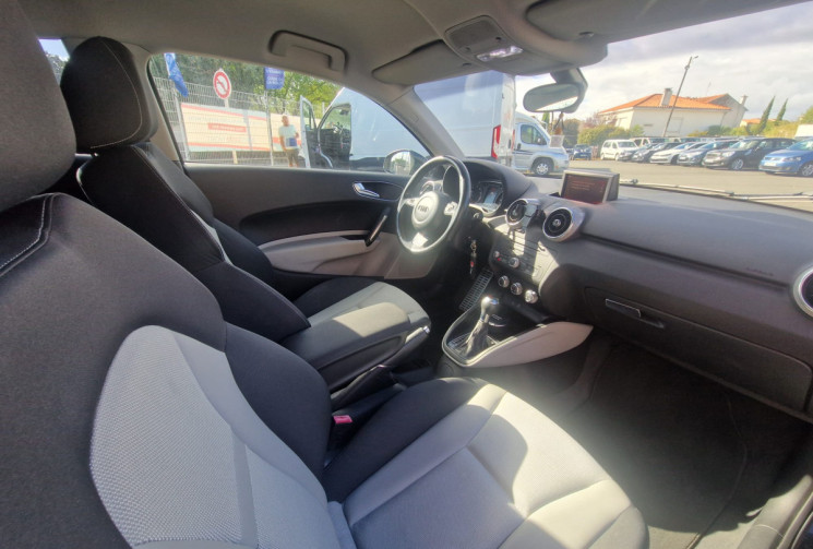 Audi A1  1.4 TFSI 122 /BOITE AUTO / S LINE / TRÉS BON ÉTAT / GARANTIE 12 MOIS