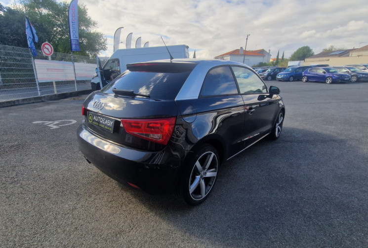Audi A1  1.4 TFSI 122 /BOITE AUTO / S LINE / TRÉS BON ÉTAT / GARANTIE 12 MOIS