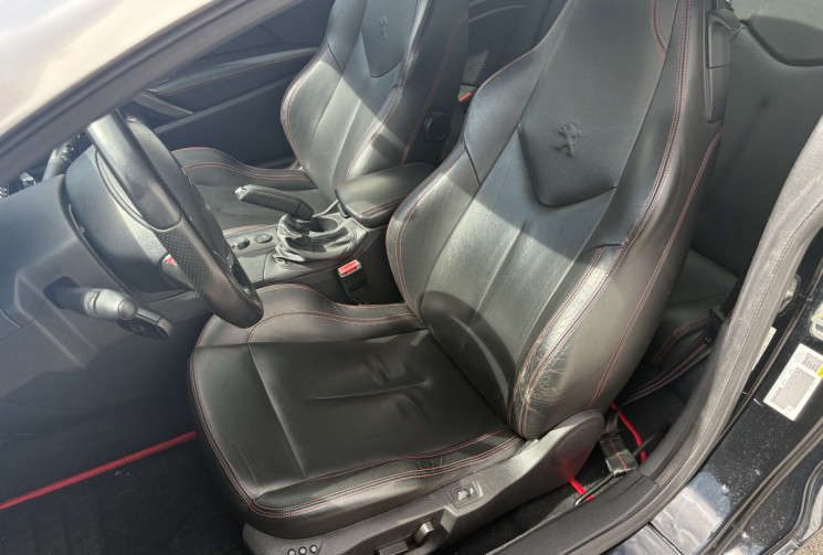 Peugeot RCZ 1.6 THP 200 CV GT LINE