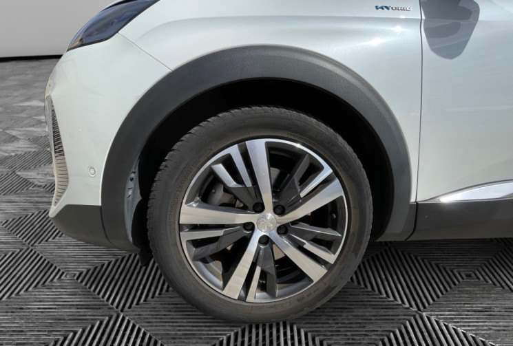Peugeot 3008 HYBRIDE RECHARGEABLE / 225 CH / ALLURE