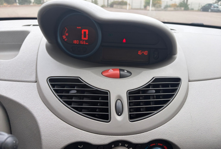Renault Twingo 1.2 16v 75ch
