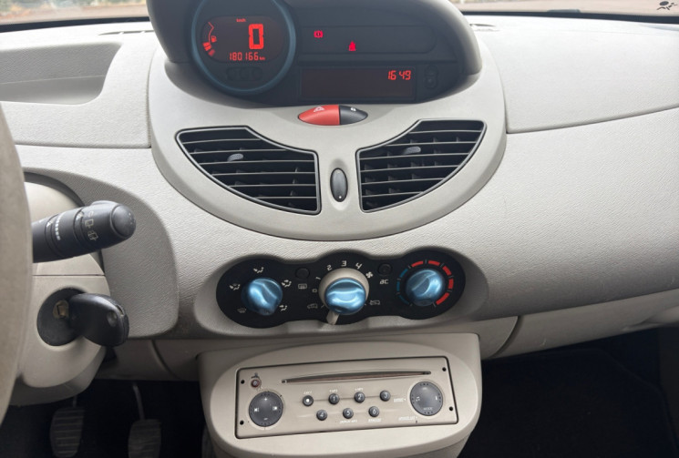 Renault Twingo 1.2 16v 75ch