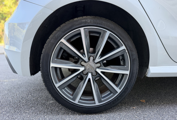Audi A1 Sportback 1.4 TSi 125 Style / Pack S-Line / FULL Dossier Entretien / CT OK / Garantie 6 Mois