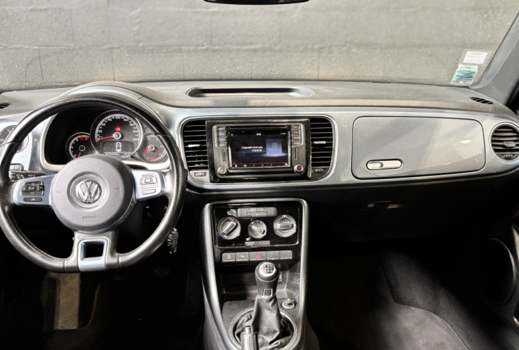 Volkswagen Coccinelle VOLKSWAGEN Coccinelle Cabriolet 1.2 TSI 2017 / CAPOTE ÉLEC. / CAM / GPS