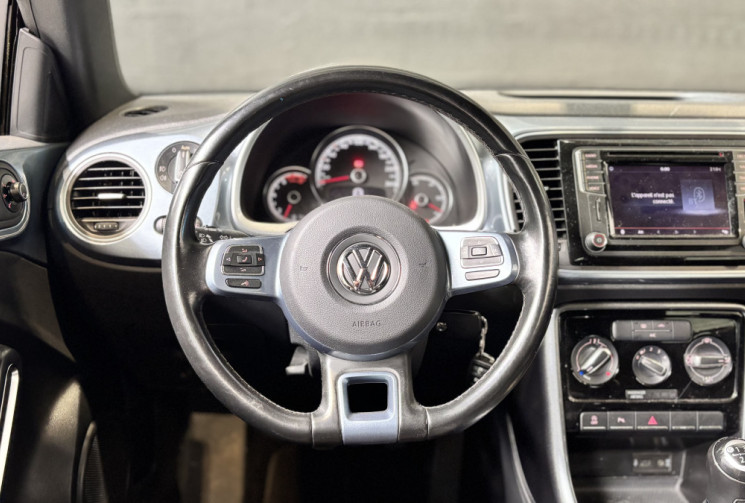 Volkswagen Coccinelle VOLKSWAGEN Coccinelle Cabriolet 1.2 TSI 2017 / CAPOTE ÉLEC. / CAM / GPS