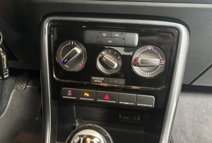 Volkswagen Coccinelle VOLKSWAGEN Coccinelle Cabriolet 1.2 TSI 2017 / CAPOTE ÉLEC. / CAM / GPS